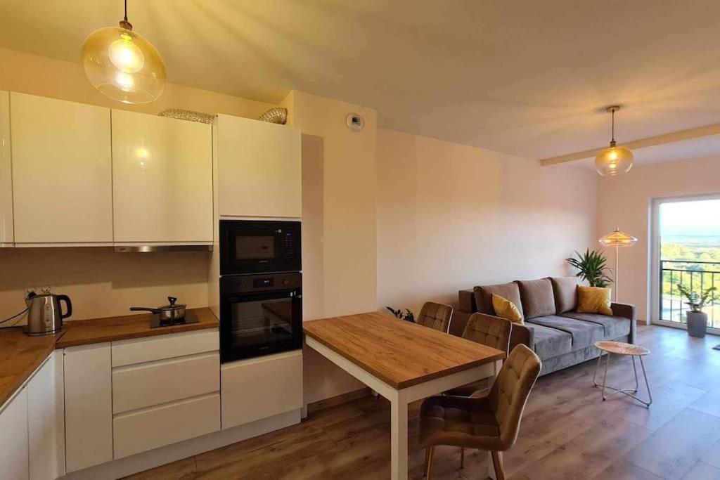 Apartmán Mily, Nowy, Luksusowy Apartament Přemyšl Exteriér fotografie